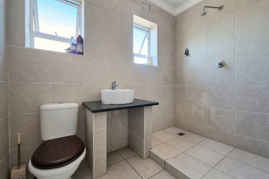 2 Bedroom Property for Sale in Wynberg Western Cape